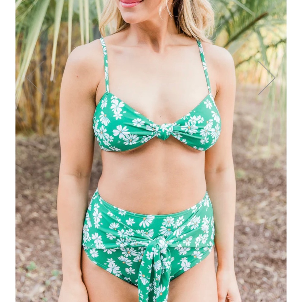 Pink Lily green floral bikini bottom, size medium